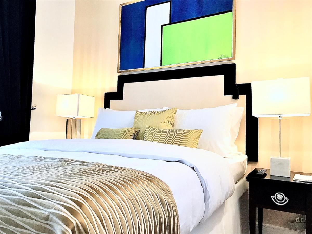 Luxury Apartments Mondrian Market Square III Варшава Екстер'єр фото