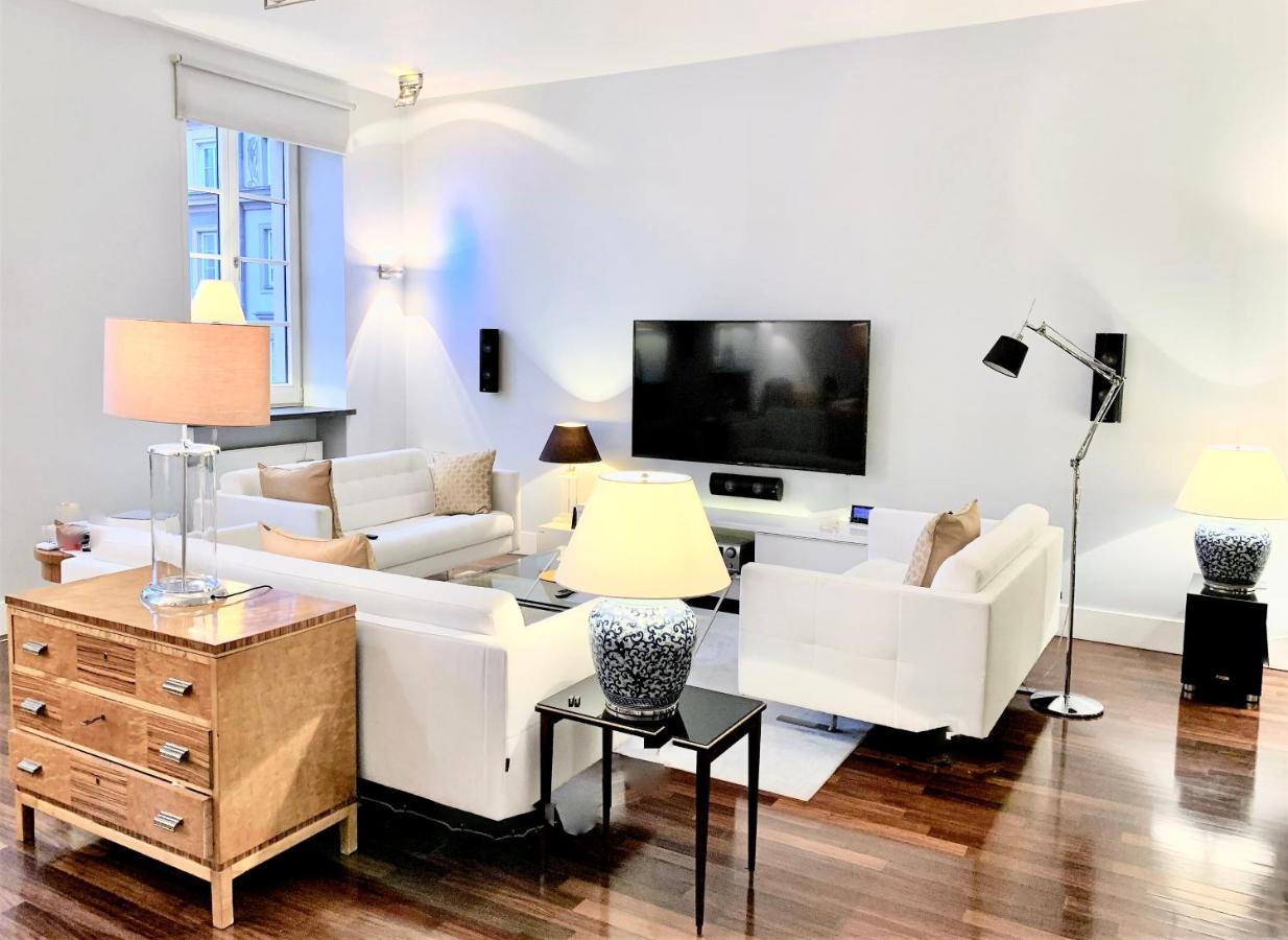 Luxury Apartments Mondrian Market Square III Варшава Екстер'єр фото