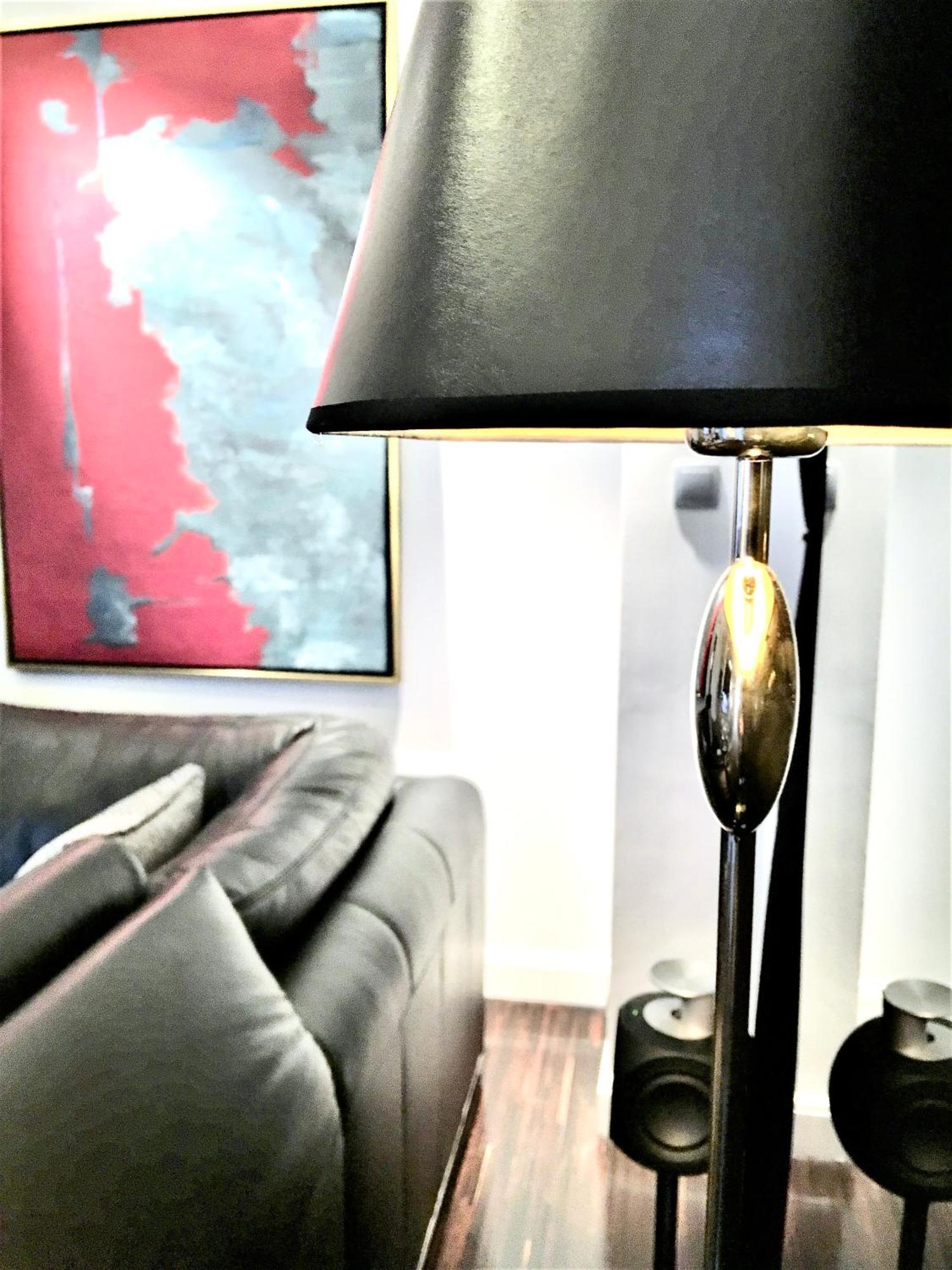 Luxury Apartments Mondrian Market Square III Варшава Номер фото